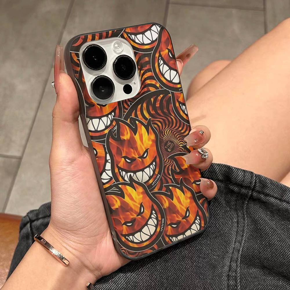 Fashion S-Spitfire Skateboard For IPhone 17 16 15 Plus Pro Max 12 14 Plus 11 13 Wave Corrugated Stripe Funda Phone Cover