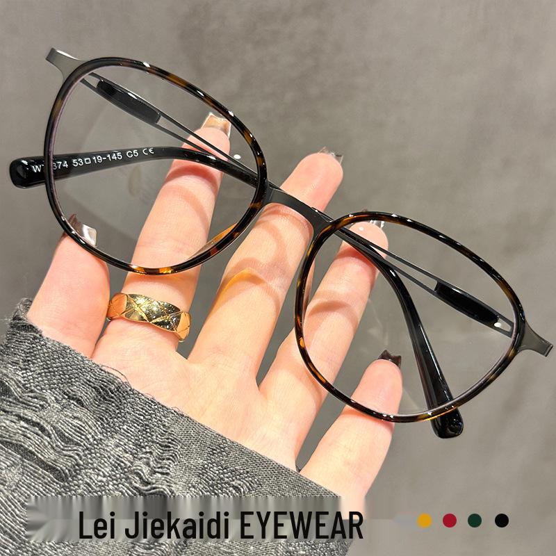 Women's Retro Tortoiseshell Eyeglass Frames: Fashionable, Hollow Temples, Prescription-Ready