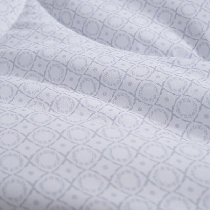 Mercure Home Textiles All-Season Seven-Hole Fiber & Tussah Silk Quilt