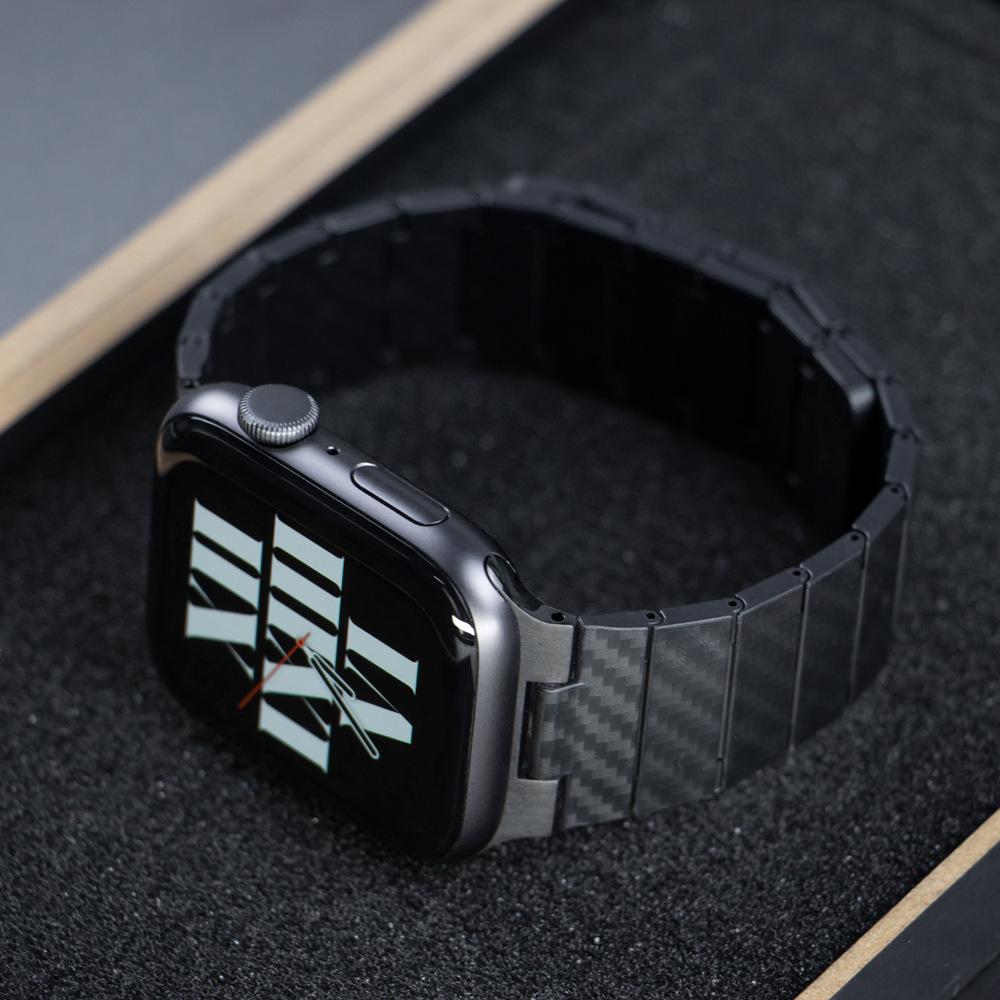 Carbon Fiber Watch Band for Apple Watch Ultra 3 2 1 49mm/Series 11 10 46mm/9 8 7 45mm/SE3 SE2 SE 6 5 4 44mm/3 2 1 42mm Magnetic Wrist Strap