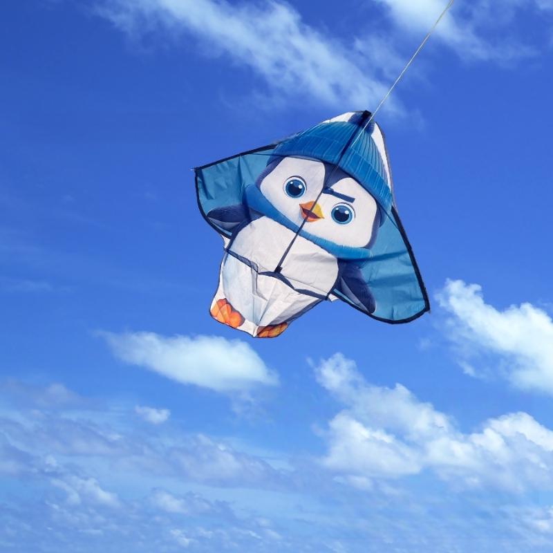 1Pcs Shark Bee Penguin Cartoon Children'S Novice Beginner Kites Flying Outdoor Toys For Kids Animals Nylon Fabric Kite