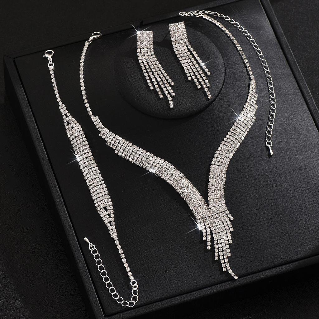 Pinduoduo Water Drop Tassel Jewelry Set: Necklace, Earrings, Bracelet - Elegant Light Luxury for Women