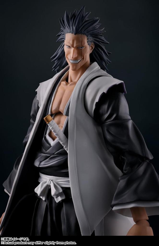 TAMASHII NATIONS BLEACH Millennium Battle Arc Kenpachi Zaraki 170 mm figurine mobile peinte SHFiguarts environ. PVC et ABS