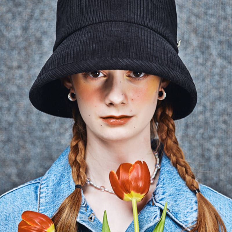 

ELKE BLOEM БАЗОВАЯ ВЕЛЬВЕТОВАЯ ЧЕРНАЯ ПАНАМА free