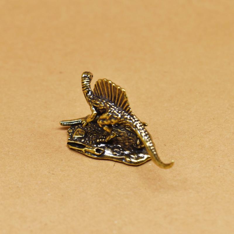 Jurassic Stegosaurus Dinosaur Brass Ornament Personality Fun Gift Antique Bronze Craft Collectible