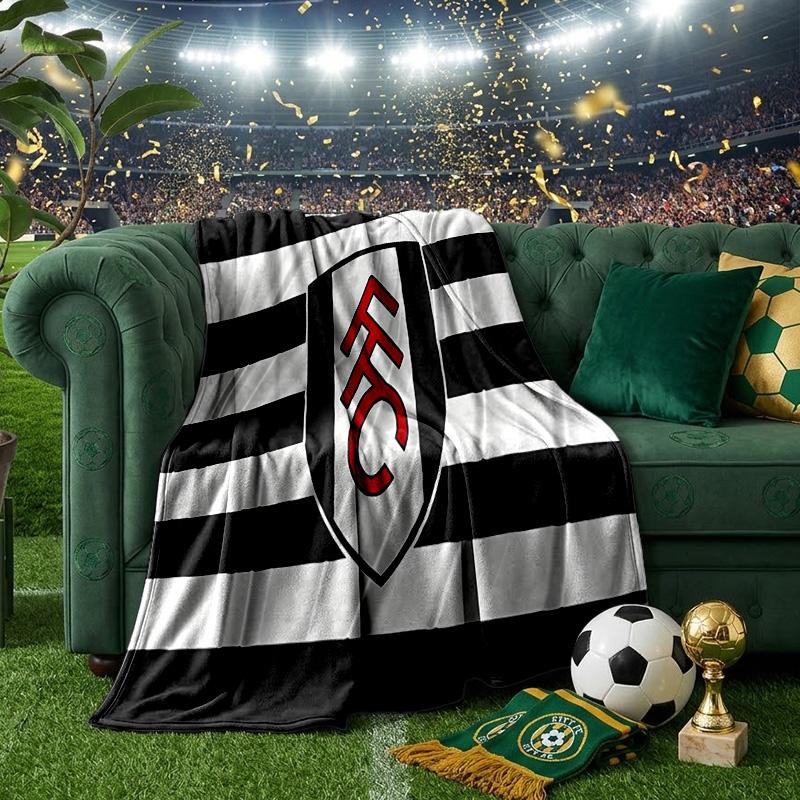 Fulham Football Crest Throws Blanket Flannel Blankets Plush for Couch Bed Gifts for Men Women Travel picnic blanket Christmas fan gifts