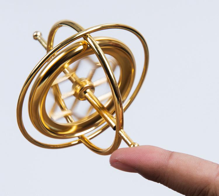 Buntes Metallkreisel Rotierendes Ornament Dekompressionsspielzeug