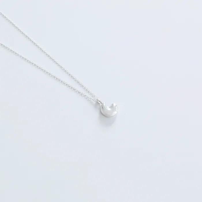 Flow Curl Necklace