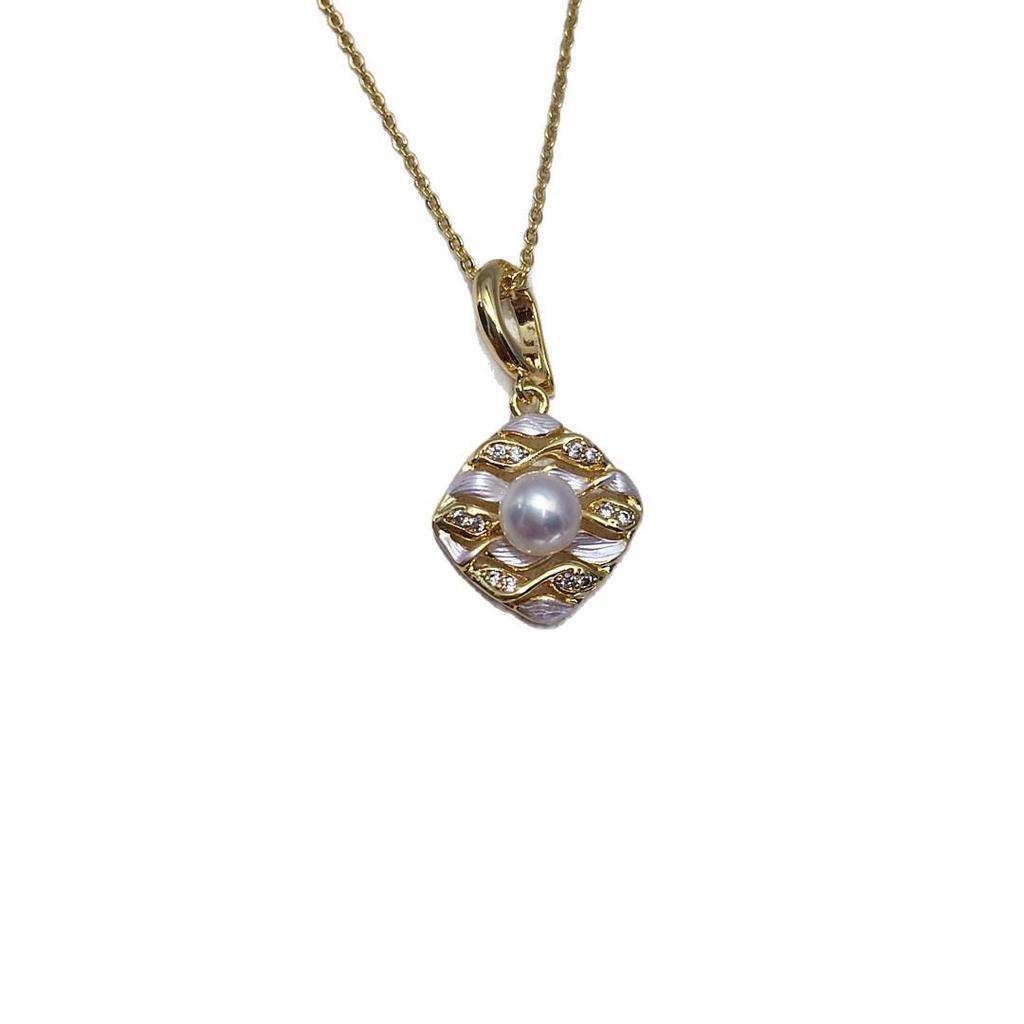 Vintage Geometric Rhombus Pearl Pendant with Zircon Detailing