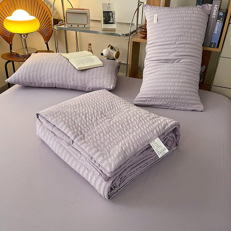Women's Lightweight Summer Quilt - Machine Washable Thin Cooling Blanket for Hot Weather Ultra-Thin Summer Blanket