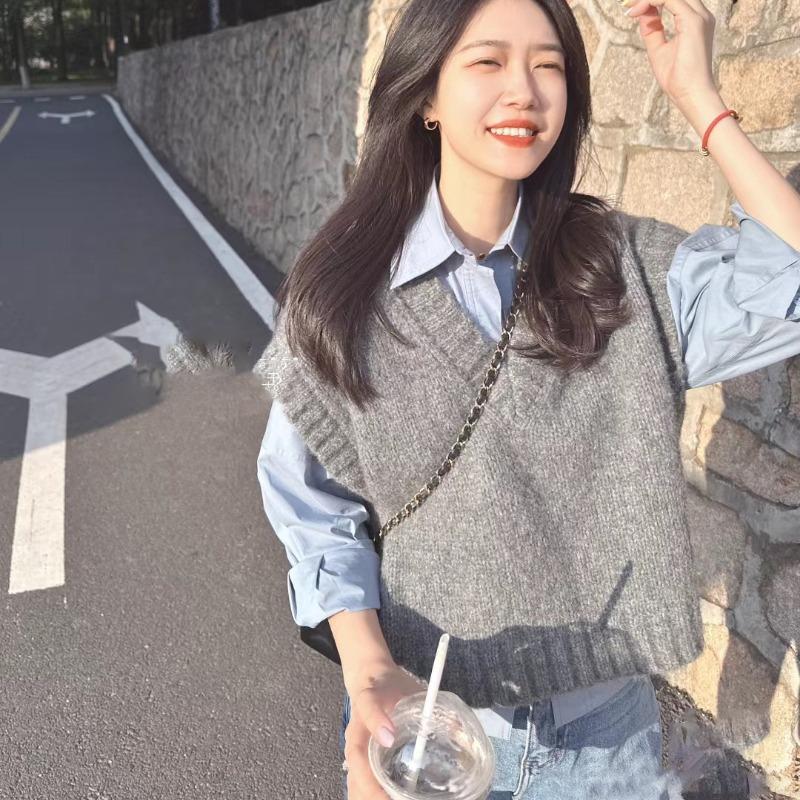 

Осенний новый серый безрукавный вязаный свитер жилет женский зимний однотонный V-образный вырез свободный пуловер жилеты свитера женский элегантный повседневный трикотажный жилет 24761 One Size серый