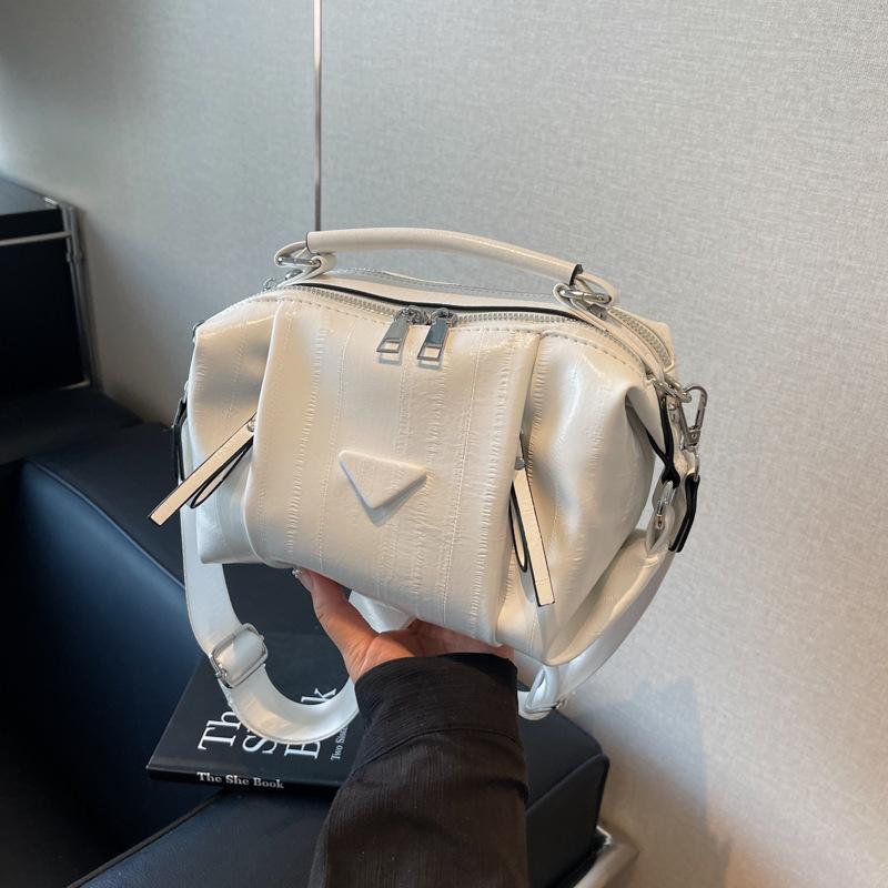 High-end Niche Design Bag Women's 2025 New Trendy Spring Summer Versatile Women's Shoulder Messenger Bag Handbag