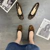 Doudou boty s plochou podrážkou dámské boty 2025 nové jarní čtvercová špička mašle baletní jarní a podzimní univerzální jednobotky