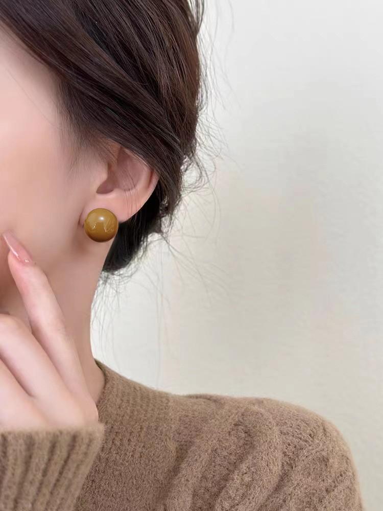 Maillard Collection Milk Coffee Versatile High-End Stud Earrings Women'S Tide Light Luxury Fashion Temperament Niche Design Sense