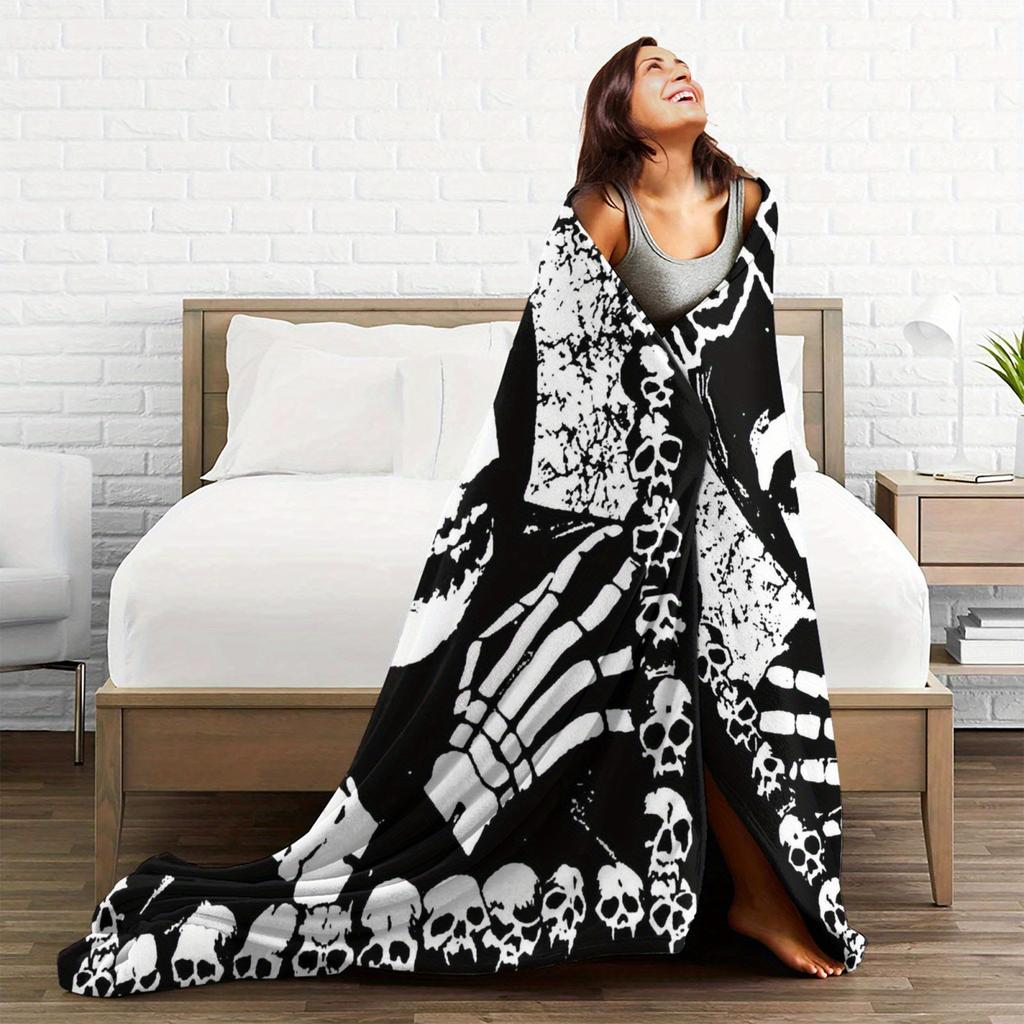 [Halloween, Misfits Blanket] Misfits "Raise the Dead" Halloween Graphic Flannel Blanket | Soft Polyester, All-Season Comfort