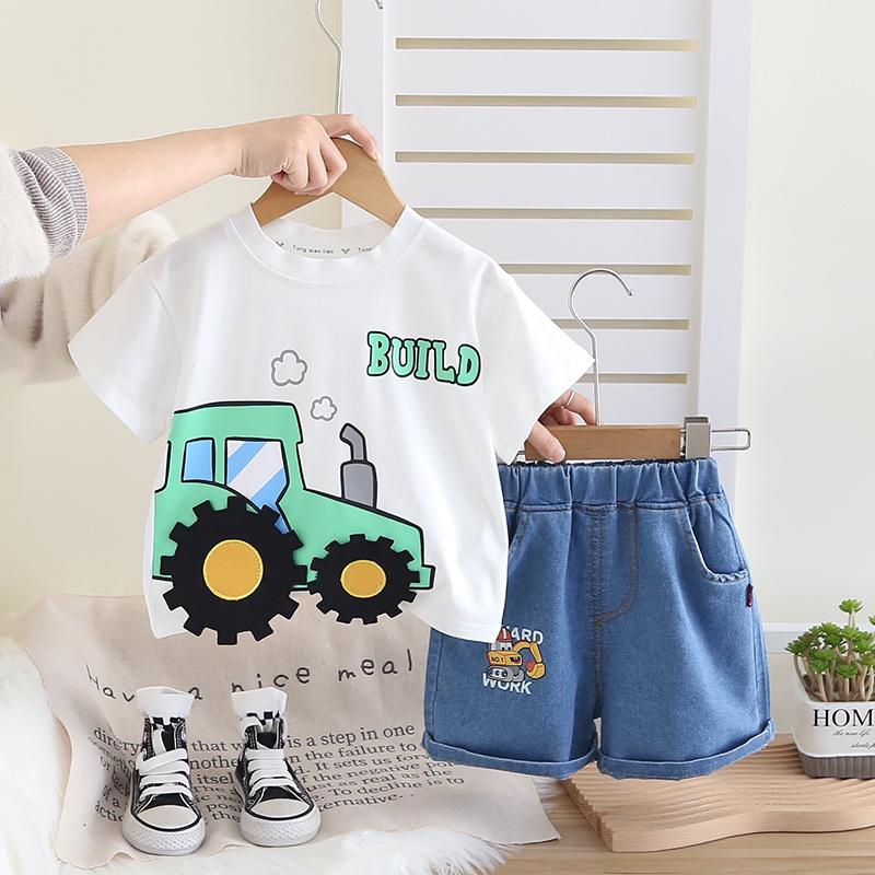 Boys' Summer 2025 Cartoon Tractor Short Sleeve & Shorts Set