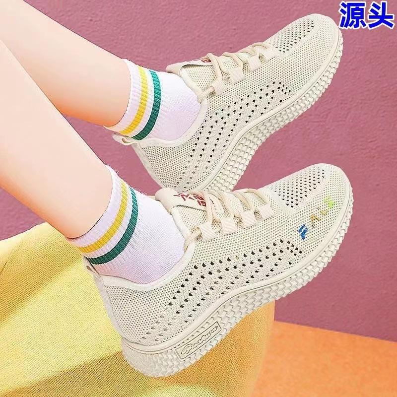 Fashion Summer 2025 Women Breathable Mesh Shoes Flying Knit Casual Hollow Mother Shoes Versatile Running Shoes