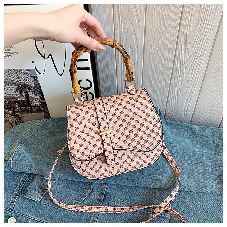 

Простая модная ретро новая печать дизайн деревянная ручка портативная кроссбоди сумка-седло подмышку розовый