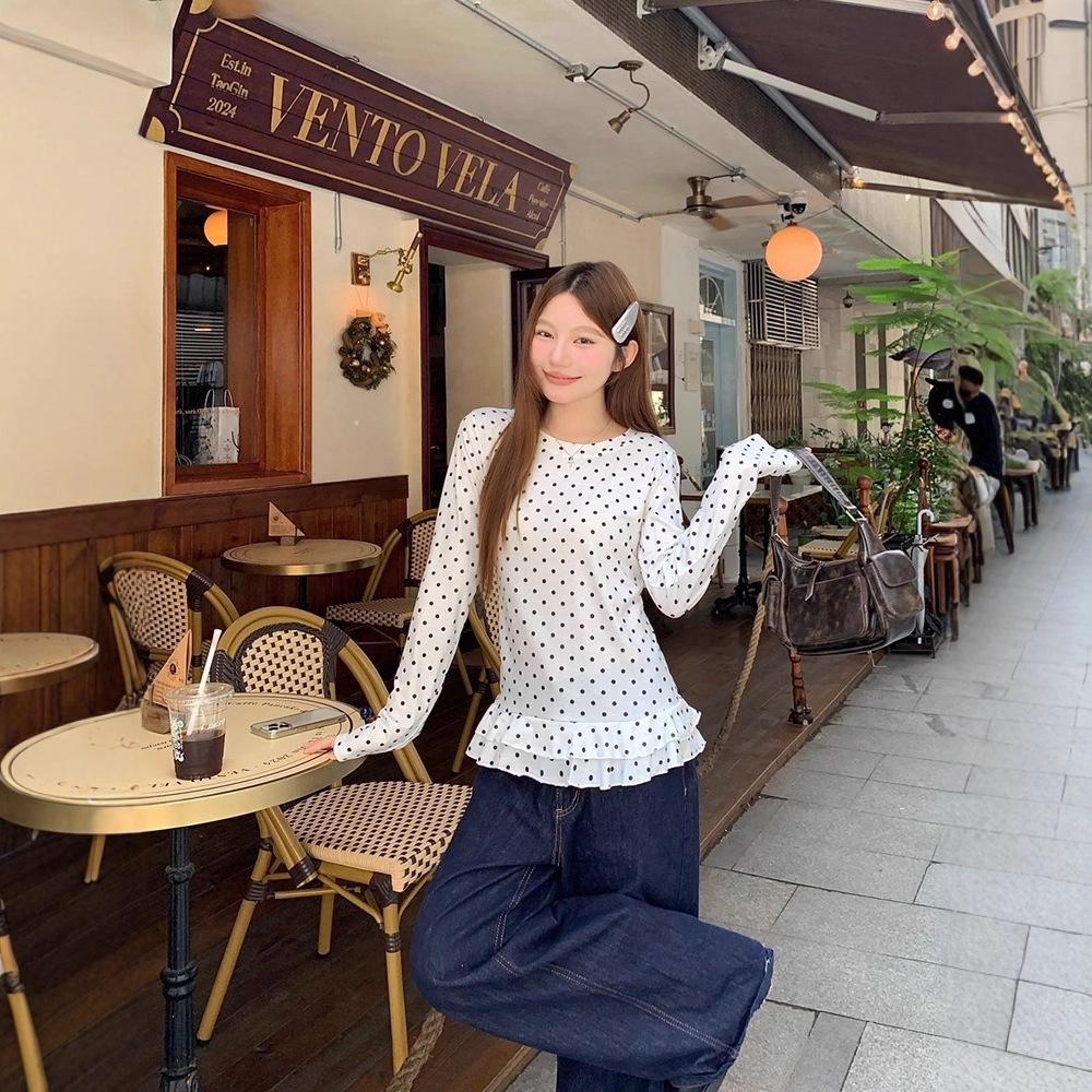 [German velvet] fashionable and foreign white polka dot round neck slim and thin versatile casual long-sleeved top ins