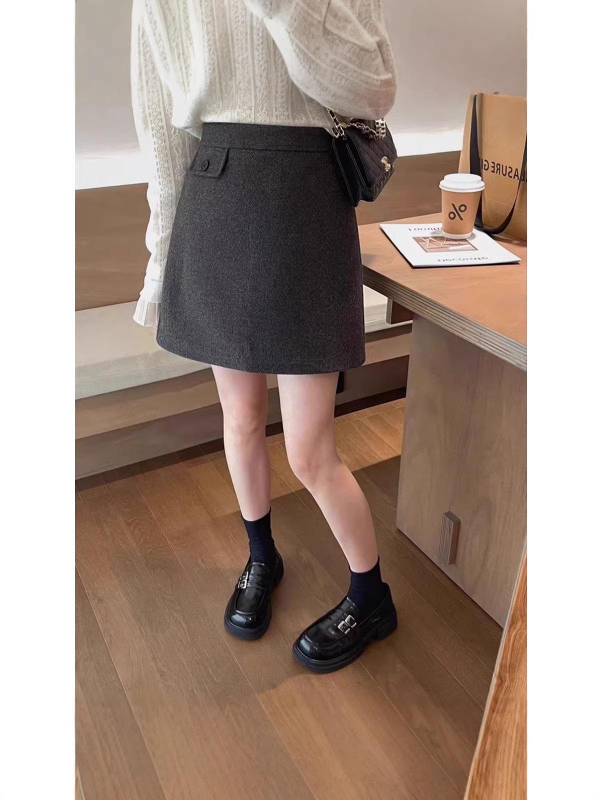 

2025 Women s Plus Size Wool Bodycon Skirt: Autumn/Winter Collection M чорний