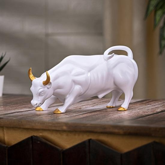 12.97 Cm Bull Statue for Home, Office, or Gift, Elegant Desk Ornament for Motivation and Success, Perfect for Modern Decor, Feng Shui