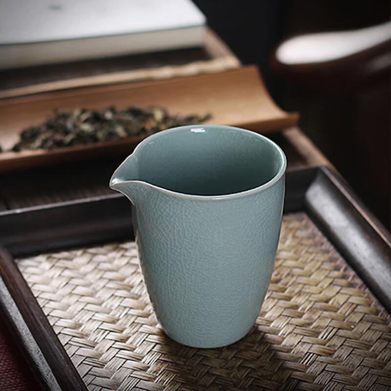 Aiyiruis 10-Piece Ceramic Tea Set