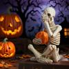Sitzende Haltung menschliches Skelett Umarmt Kürbis Harzskulptur kleines Modell Halloween Dekoration Requisiten Personalisierte Wohnkultur