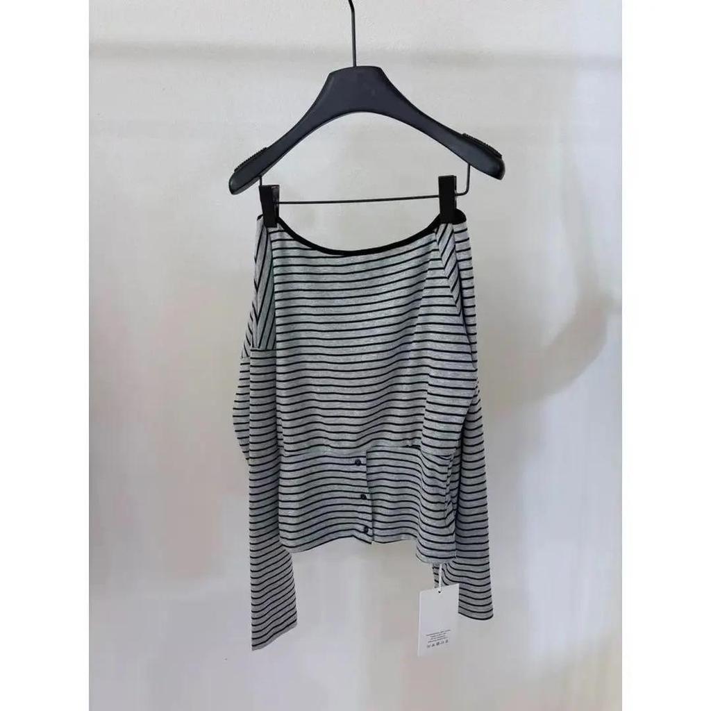 Women's Striped Off-Shoulder Long-Sleeve Cotton Tee—Fashionable, Versatile, Slimming, High-End Feel, Perfect for Spring/Autumn.