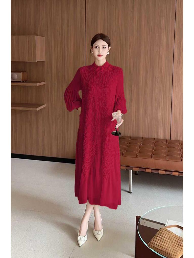 Elegant Plus Size Pleated Evening Gown with Stand-Up Collar and Embroidered Lantern Sleeves