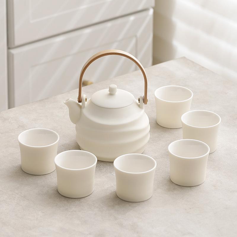 Modern Chinese Tea Set, 600ml Ceramic Beam Teapot with Stainless Steel Infuser and 6 Cups, Bamboo Handle Matte Teapots Hot Tea for Home Party