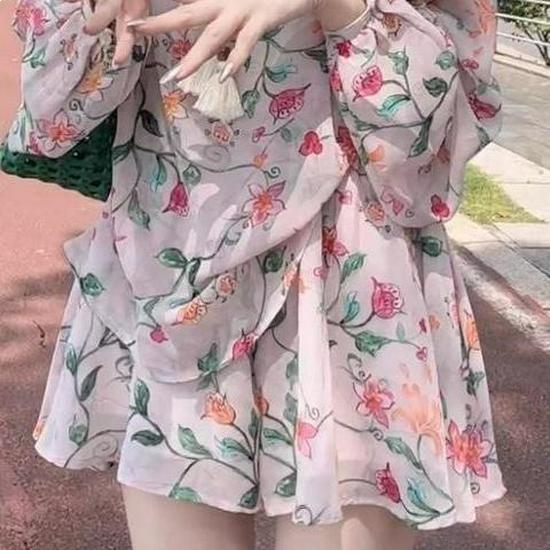 

2026 Summer Korean Chiffon Slimming Suit: Long Sleeve Top + Shorts Set XS [70-80 jin]