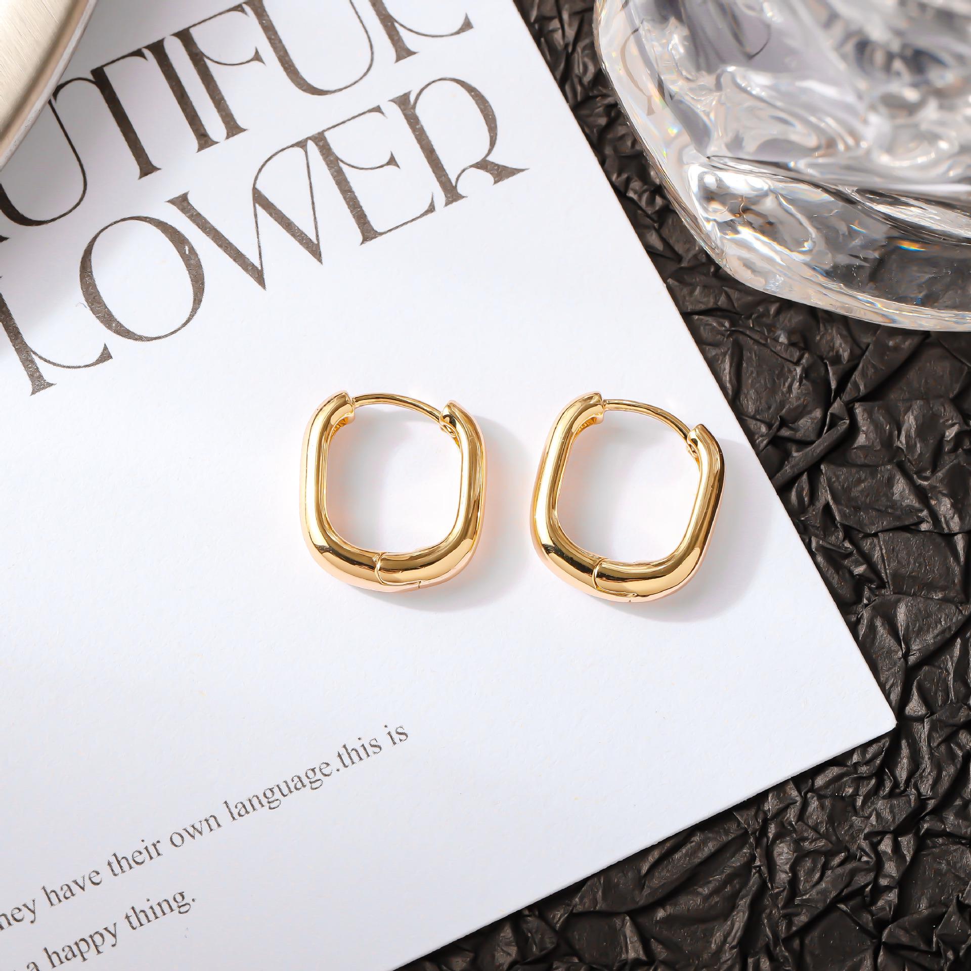 French Minimalist U-Shaped Oval Ear Hoops for Women - Retro Style Versatile Niche Design Cuffs