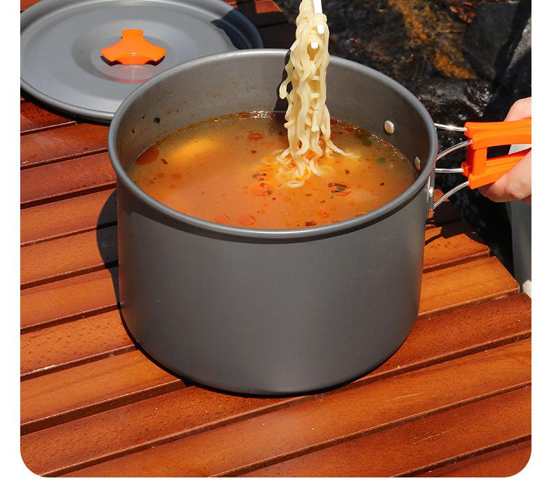 Outdoor Cookware Set DS311: 2-3 Person Portable Picnic Set with 1.1L Teapot and Tableware Accessories