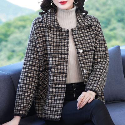 Herbstliche weiche und bequeme Wolljacke, perfekt für den Winter