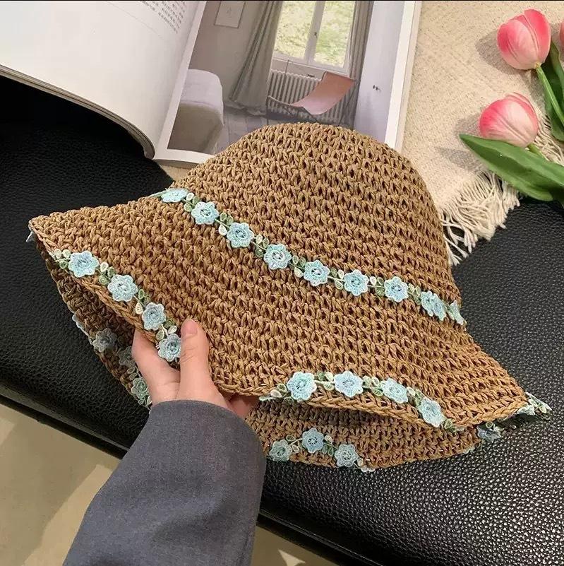 Flat-top straw hat women's straw top hat, new summer big-brimmed sun hat, seaside vacation sun hat