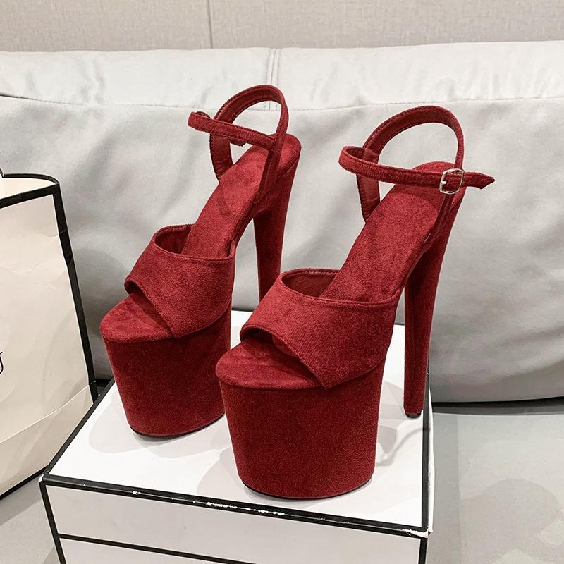 Semišové sandály model velkých velikostí vysoké podpatky molo voděodolná platforma platforma černé boty ženy