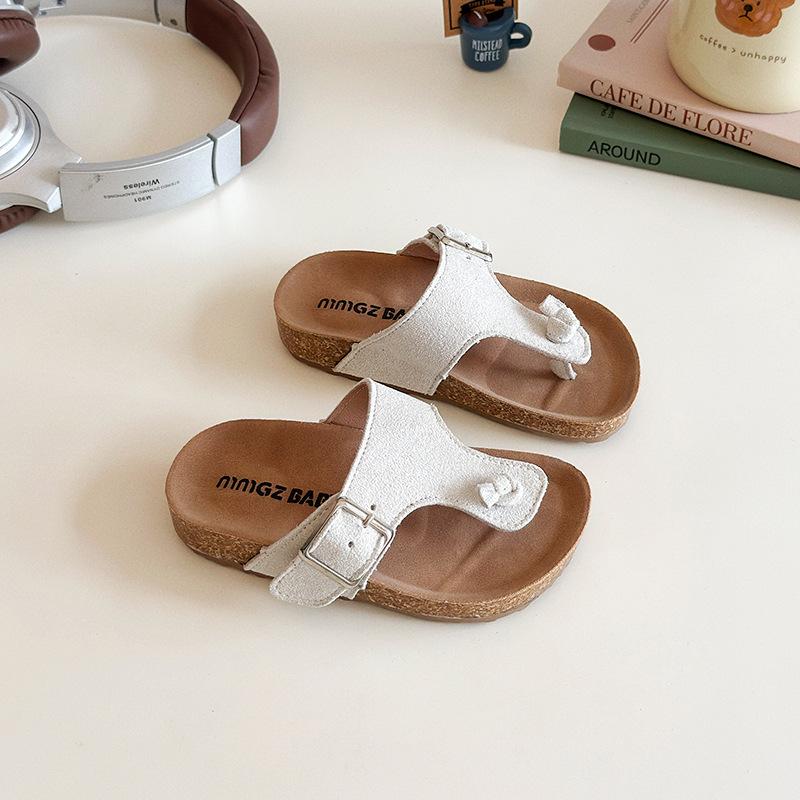 2025 Non-Slip Girls' Flip-Flop Sandals: Summer Beach Shoes with Flat Bottom