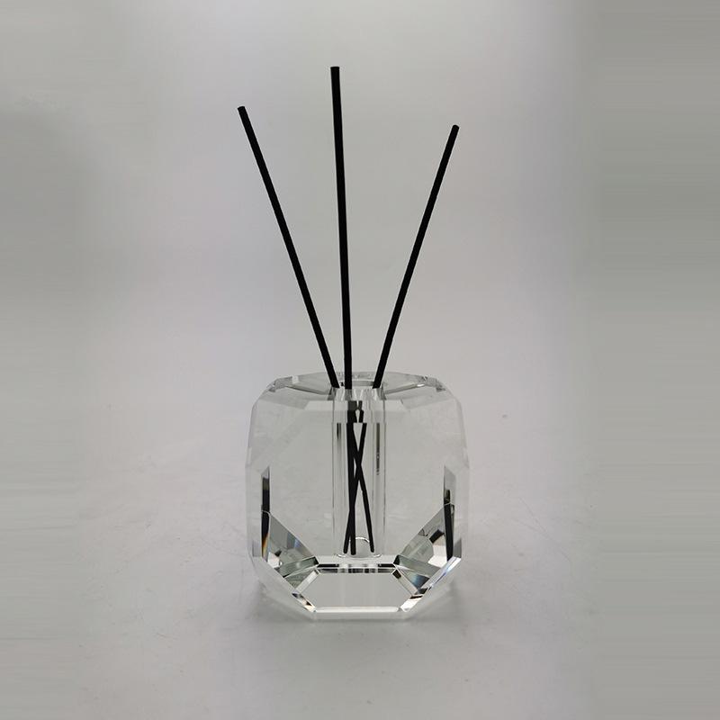 

European-style Crystal Glass Aroma Diffuser Bottle Luxury Bedroom Diffuser Container Living Room Dining Table Glass Vase Decor