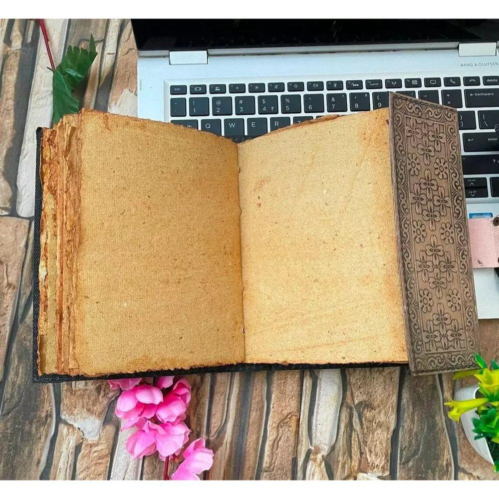 Ručně vyráběný Triple Moon Leather Journal Book of Shadows Journal, Grimoire Journal