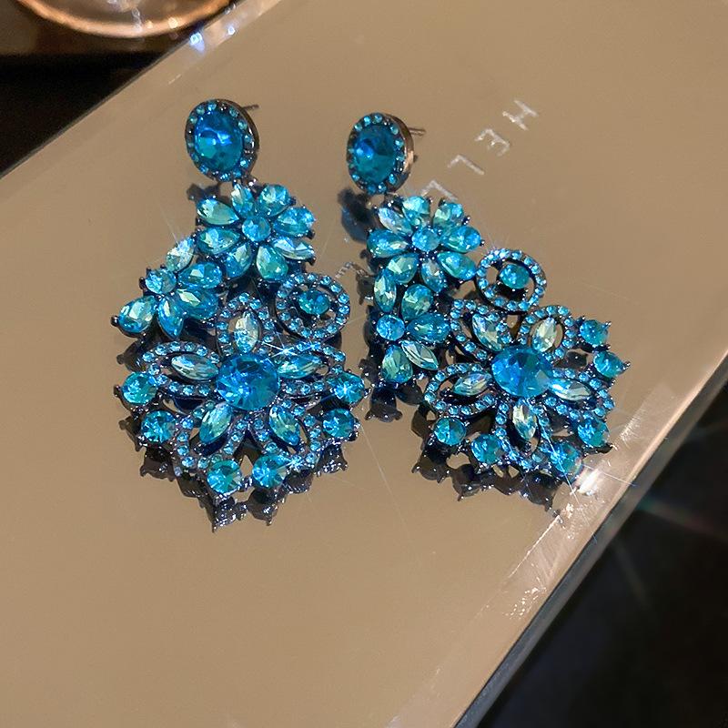 Silver Needle French Court Style Blue Flower Zircon Earrings Light Luxury High-end Stud Earrings Exquisite Niche Earrings