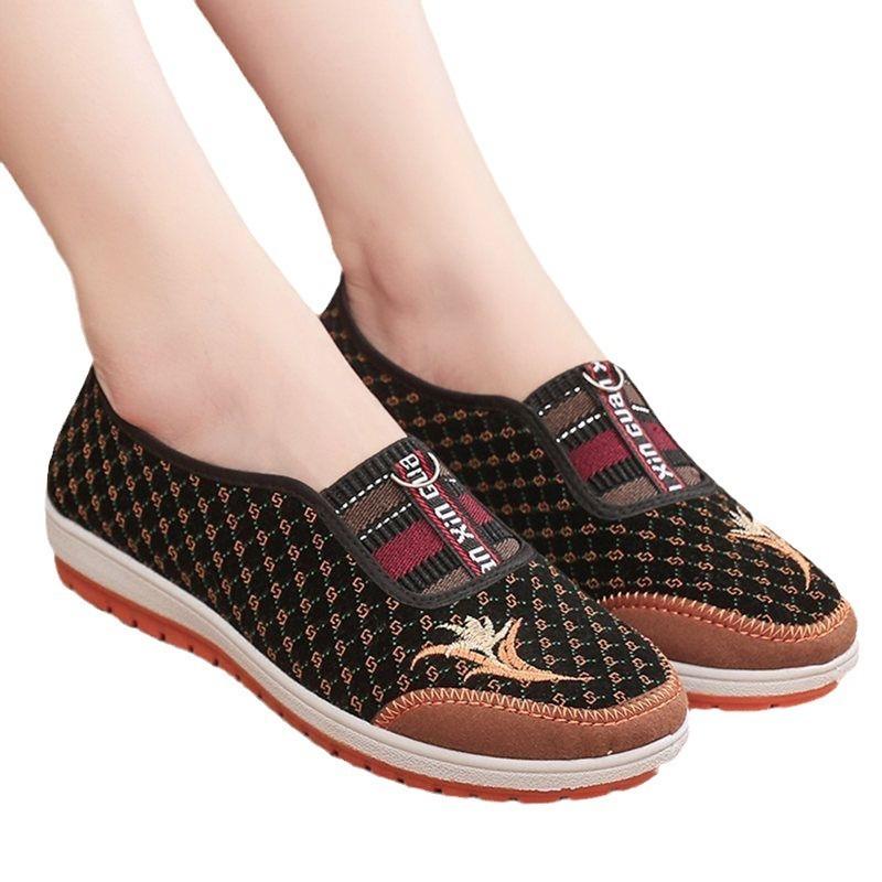 Old ******* Women's Cloth Shoes ****** and Autumn New Embroidered Medium and Old Flat Shoes Non-slip S**t Sole Light and Comfortable Grandma Shoes
