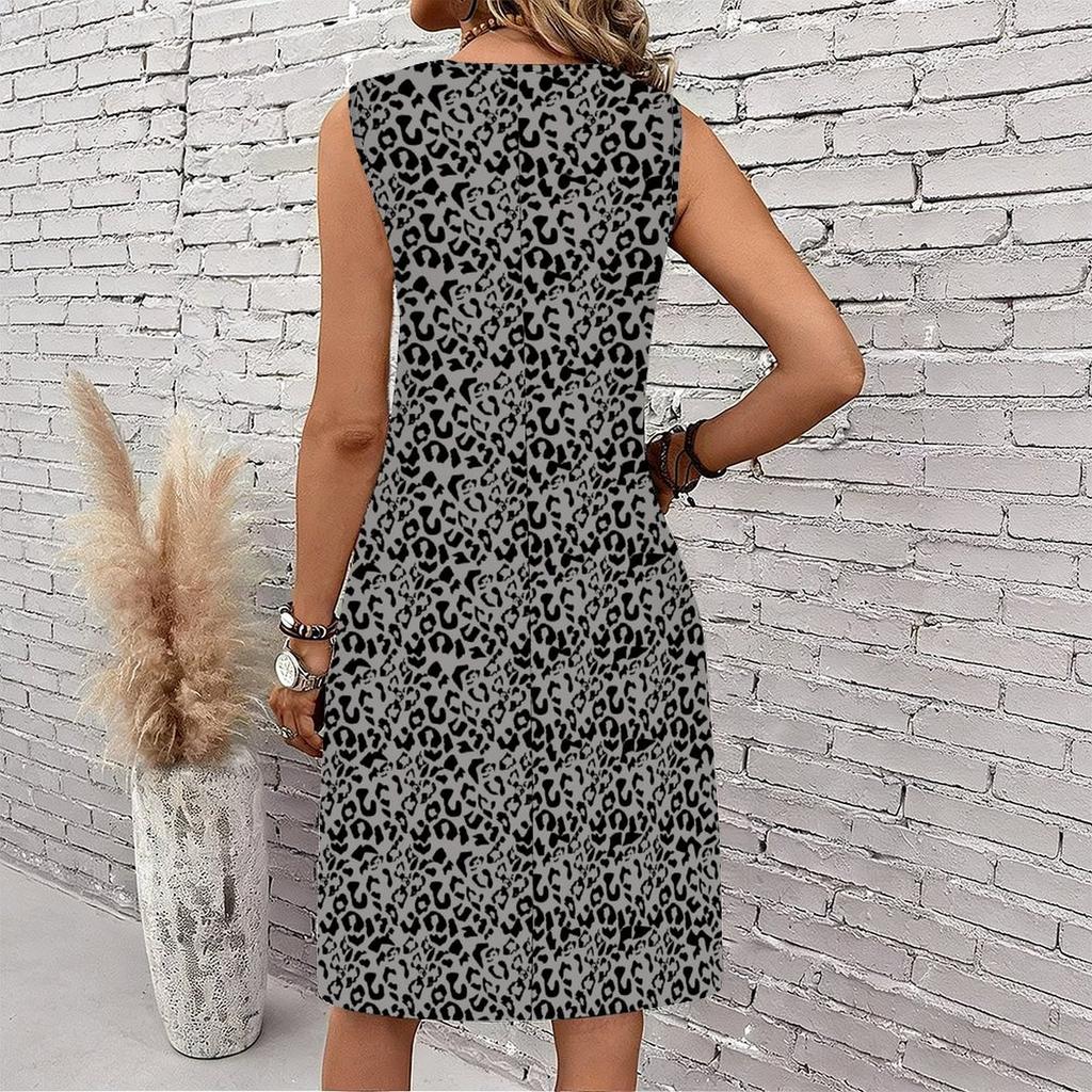 Plus Size V Neck Sleeveless Dress Natural Small Floral Print For Urban Garden Stroll