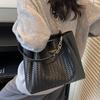Tote bag women's 2025 new casual retro commuter bag large capacity shoulder bag woven underarm bag