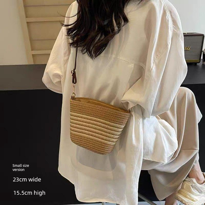 

2025 Woven Straw Bag Summer New Arrival Work Clothing Large Capacity Stripes One-Shoulder Versatile Fashion Beach Bag Ladies [Khaki beige Stripes] Small size