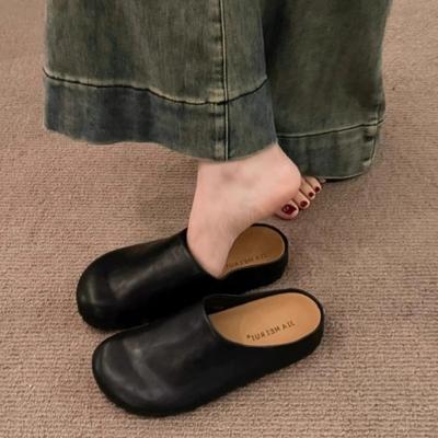 Fashion Women's Slippers 2025 Autumn Closed Toe Round Toe Slippers New Style Retro Solid Color Flat Sandals Elegant Lady Mules Shoes