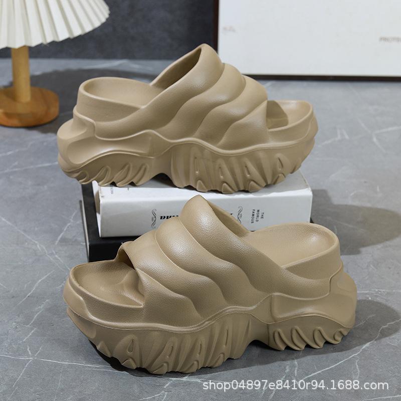 

High-heeled platform fashion women s shoes 2025 summer new outer wear heightening non-slip muffin bottom one-word drag wedge heel sandals 40-41