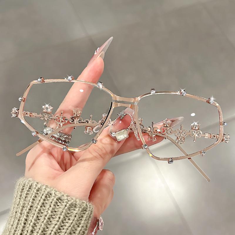 

Fashionable diamond-shaped anti-blue light glasses with a high-end and personalized diamond-encrusted accessory frame
