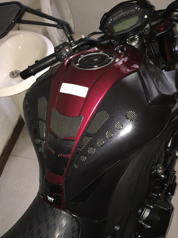 GSX650F Gladius CB1000 R6 Carbon Fiber Fishbone Sticker A Style Universal
