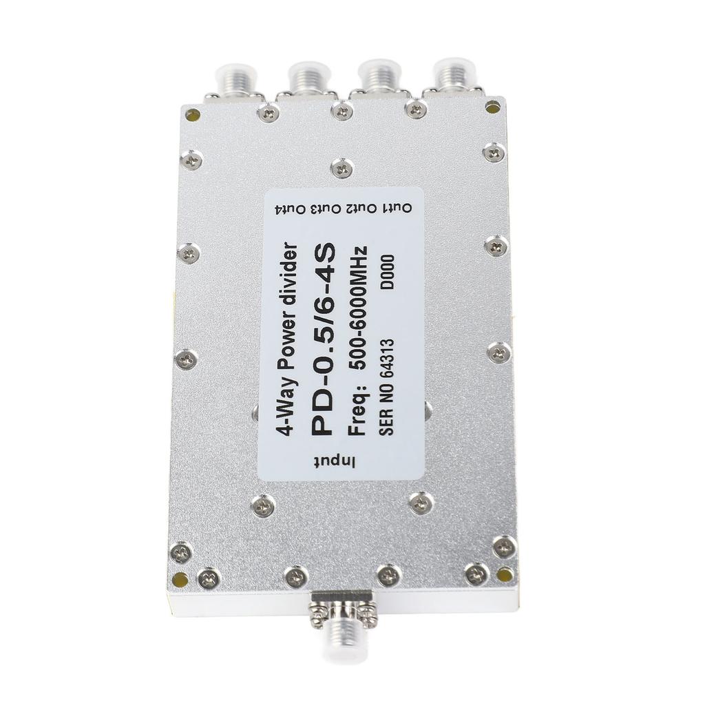 4-Wege-SMA-Leistungsteiler 500 bis 6000 MHz Geringer Einfügedämpfung Hoher Gewinn SMA-Mikrostreifen-Leistungsteiler