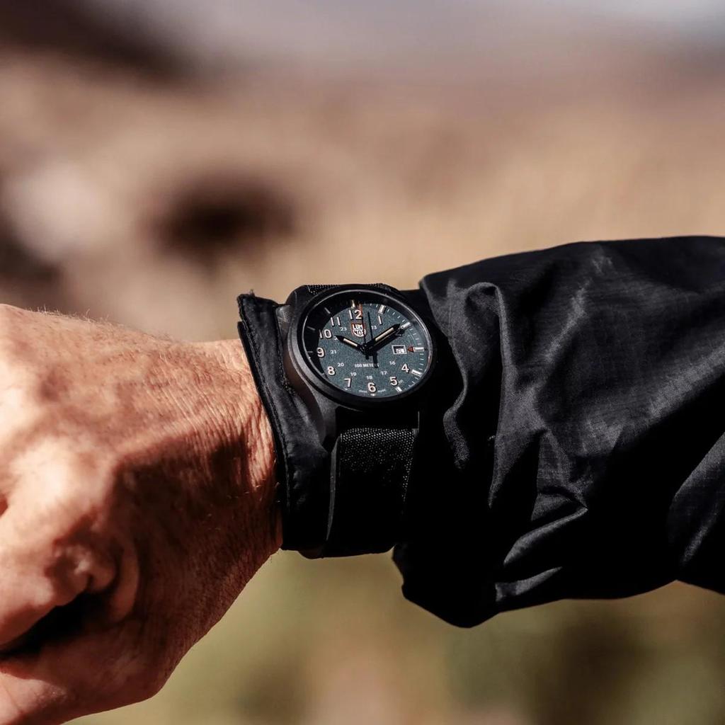 Luminox Atacama Field Schweizer Quarz Urban Adventure 43 mm Herrenuhr XL.1977